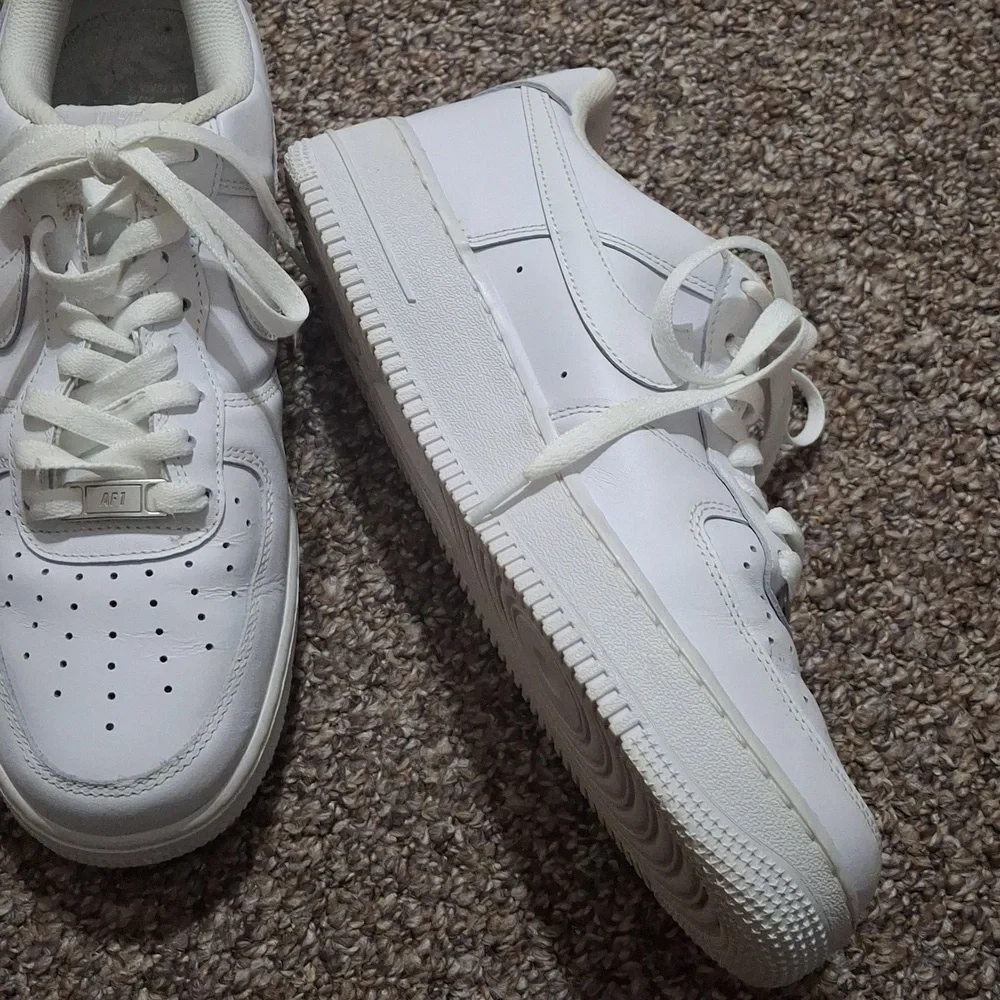 Nike Air Force 1 Low White Sneakers - Picture 2 of 6